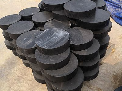 望谟县板式橡胶支座由若干层橡胶片与薄钢板经加压硫化
